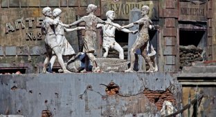 Сталинград времен войны - очень реалистичные декорации (20 фото)