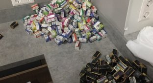 В одной из посылок на "Почте России" обнаружили 90 килограмм наркотиков (4 фото)