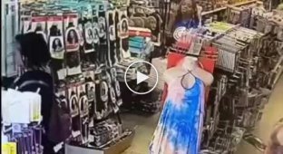 Shoplifter with another bad luck