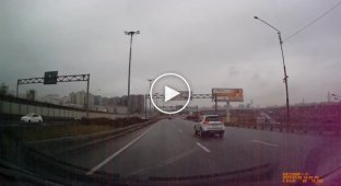 Интересно в Питере автомобили водят