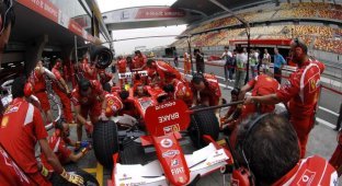 Классные фотографии - Ferrari (29 фото)
