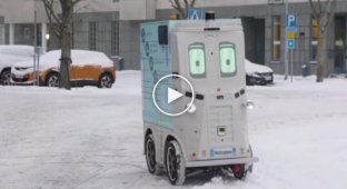 У Фінляндії запустили самоврядні роботи-постамати, які катаються містом і розвозять жителям посилки
