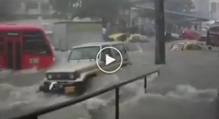 На Никарагуа обрушился ураган Йота