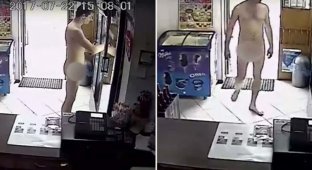 История о том, как голый мужчина украл пиво из магазина (2 фото + 1 видео)