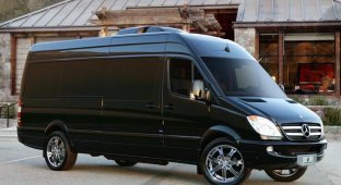 Штаб-квартира на колесах из Mercedes-Benz Sprinter (19 фото + видео)