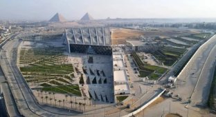 The Grand Egyptian Museum, which was built over 20 years, has opened in Giza (6 photos)