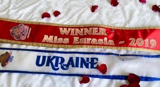 Злоумышленники украли корону у Miss Eurasia-2019 из Украины (1 фото)