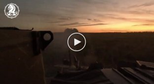 American M2A2 Bradley infantry fighting vehicles are shooting at occupier positions with a 25-mm Bushmaster cannon in the Pokrovsky direction.