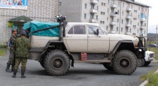 Сибирский внедорожник, Газ-24 на базе Газ-66 (4 фото)