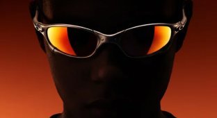 Iconic return: Oakley brings back the legendary X-Metal Juliet in the form of an ultra-rare prototype (5 photos)