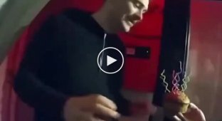 Lonely man with autism called 911 and asked for someone to congratulate him on his birthday