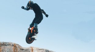 All-terrain unicycle for real extreme sports enthusiasts (2 photos + 1 video)