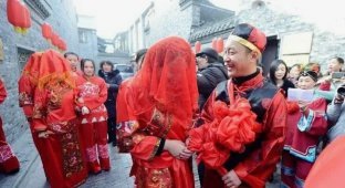 Didn't get married before 15? The whole family to jail (5 photos)