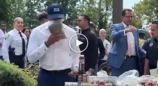 American mayor decided to check a bag of confiscated drugs