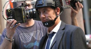 Подборка интересных закулисных фотографий со съемок известных фильмов (12 фото)