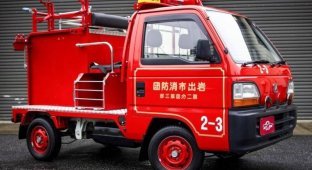 Посмотрите на маленький пожарный грузовик Honda Acty, который никого не оставит равнодушным (20 фото + 1 видео)