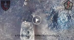 Bakhmut direction, Ukrainian drones drop FOGs on Russian military