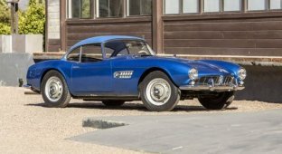 Ultra-rare 1957 BMW 507 garage find sold for 2.4 million euros (12 photos)