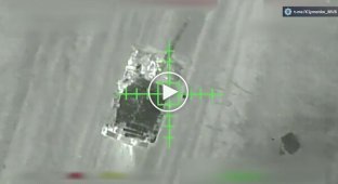 A drone of the National Guard of Ukraine with a thermal imager stops and destroys a Russian tank