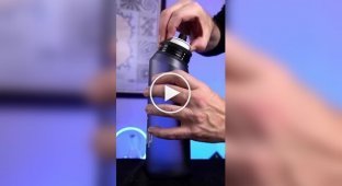 A water bottle that tricks the brain