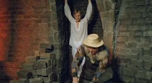 Замуровывание в стену: кого и за что так жестоко в средневековье наказывали? (7 фото)