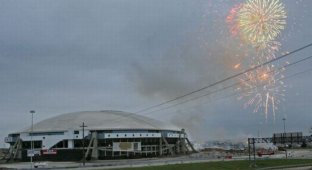 Саперы за секунды снесли главный стадион Техаса (10 фото)