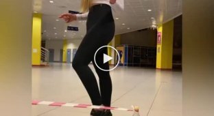 Impressive trick from a very flexible girl
