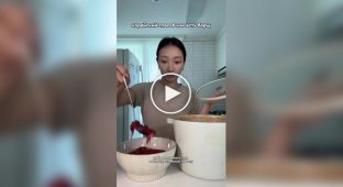 A Korean way to eat borscht with rice