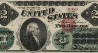The mystery of the two dollar bill (7 photos)