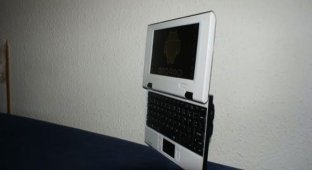 MenQ EasyPC E790 - нетбук за 80$ (4 фото + видео)