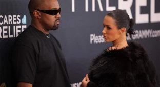 Обычный выход на улицу жены Канье Уэста Бьянки Цензори (6 фото)