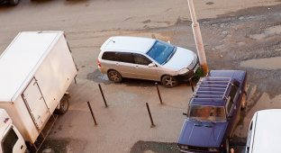 Наказание за хамскую парковку (4 фото)