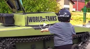 DIY tank shocks neighbors with an unusual ride
