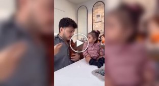 Прививки без слез: врач из Индии превращает укол в игру