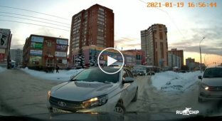 «Езжай назад!», — словесная перепалка двух автомобилистов в Тольятти (мат)