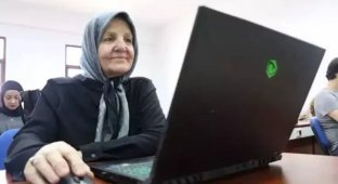 Никогда не поздно: 71-летняя бабушка из Турции выучилась на графического дизайнера (4 фото)