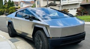 Tesla has banned the sale of Cybertruck during the first year of ownership (1 photo)
