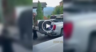 Ограбление средь бела дня в США