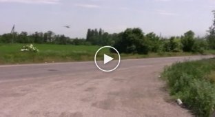 Вертолеты атакуют Донецкий аэропорт (26 мая) (майдан)