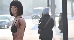 “My soul hurts for our city”: in Krasnoyarsk, the girl undressed and walked along the street