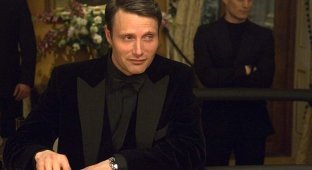 Actor Mads Mikkelsen spoke about the incident that could have cost him his career (4 photos)