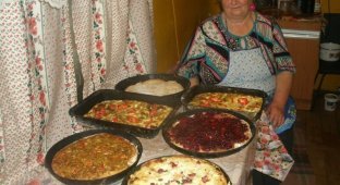 Ресторан нанял бабушек готовить домашнюю еду - и стал супер-популярным (6 фото)