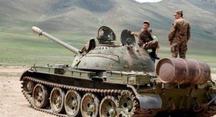 Призывники в Монголии могут официально откупиться от армии (2 фото)