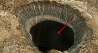 Что нашли на дне таинственной воронки на Ямале (17 фото)