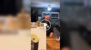 Нарисуй свою вторую половинку: пара показала, как они видят друг друга