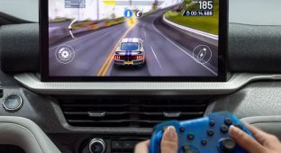 Ford presented a car multimedia system with Youtube and 3D games (7 photos)