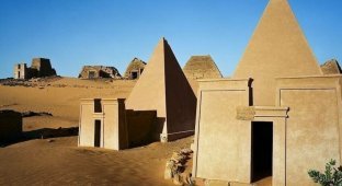 14 Photos Of The Forgotten Nubian Pyramids That Are Not Told In The History Books (15 Photos)