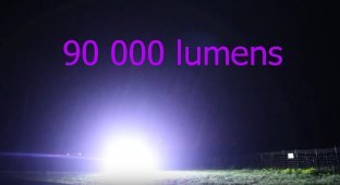 Фонарик в 1000вт на светодиодах (11 фото)