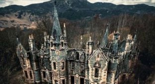 Beautiful abandoned places (20 photos)
