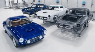The production process of the incredibly beautiful retro coupe RML Short Wheelbase (40 photos)